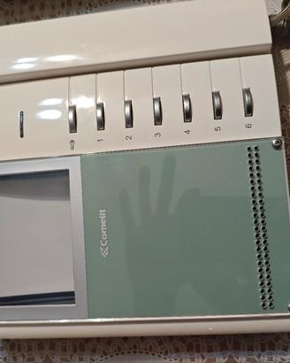 Videocitofono Comelit con monitor 