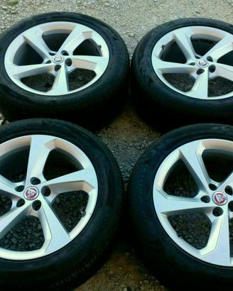 cerchi e gomme termiche 19 ORIGINALI jaguar