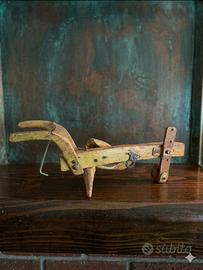 Antico Aratro in Legno in Miniatura - Pezzo Unico