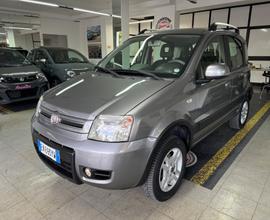 Fiat Panda 1.3 MJT 16V DPF 4x4 Climbing