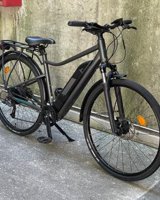 Bici Elettrica Trekking Riverside 500E