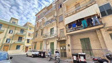 3 LOCALI A PALERMO