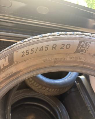 gomme usate a partire da 25 euro