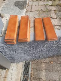 Piastrelle zoccolini in ceramica 