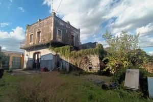 Palazzetto Panoramico +12000Mq di Terreno Acireale