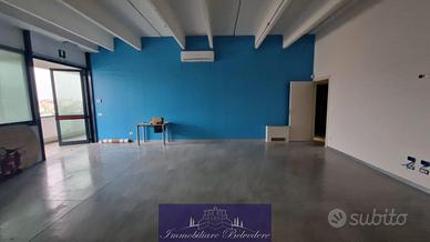Magazzino a Scandicci