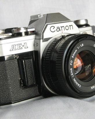 Canon AE1 completa di motore 