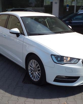 Audi A3 SPB 1.6 TDI clean diesel Ambition