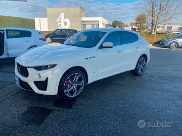 Maserati Levante3.0 V6 Gransport 250cv