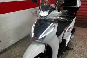 Honda SH 300 Sport ABS