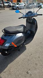 Vespa 300 sport