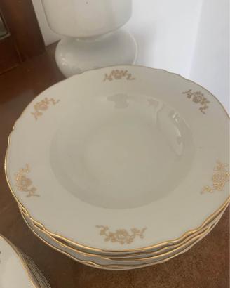 Servizi Piatti Porcellana Vintage