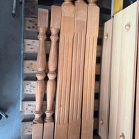 Ringhiera per scala in legno
