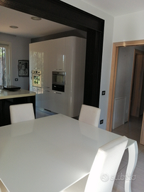 Casa indipendente con giardino