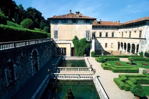 Trilocale con garage e giardino condominiale