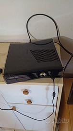 Xbox 360 slim 4 joypad 40 giochi