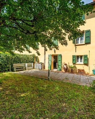 VILLA A SCHIERA CENTRALE A MODENA
