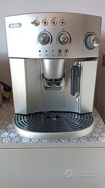 Macchina da caffè automatica De Longhi Magnifica