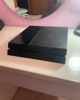 Playstation 4 con 2 pad e giochi