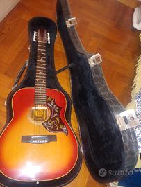 Chitarra 12 corde Landola completa di custodia.