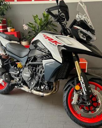 Benelli TRK 902 Stradale