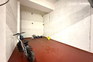 AMPIO BOX CON ENTRATA AUTOMATICA