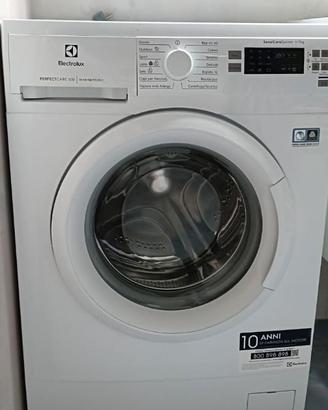 LAVATRICE ELECTROLUX  IN GARANZIA!
