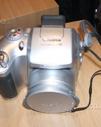 Fotocamera fujifilm S3000