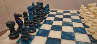 Scacchiera in alabastro