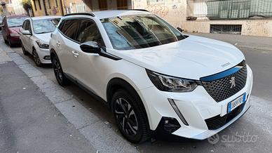 Peugeot 20081.5 Blue hd 130 cv automatica