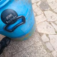bidoni di plastica 