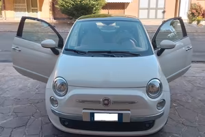 Fiat 500 Lounge anno 2011 con comandi speciali