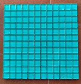 mosaico in vetro acquamarina 30x30