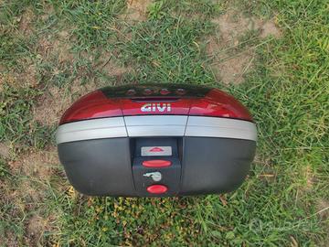 Bauletto GIVI V46 MONOKEY 46 litri nero lucido