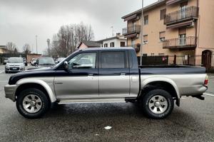 Mitsubishi L200 2.5 TD 4WD Double Cab AUT+GANCIO