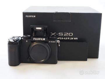 FUJIFILM X-S20