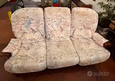 DIVANO 3 POSTI CON STRUTTURA IN LEGNO DI NOCE