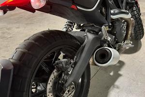 Ducati scrambler 800 RED