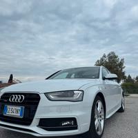 Audi A4 AVANT 2.0 190 CV quattro S Tronic S line