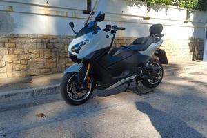 tmax 560