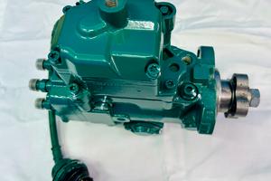 Pompa gasolio Volvo Penta KAD 300 44