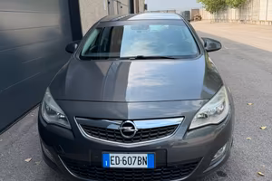 Opel astra j 1.6 benzina