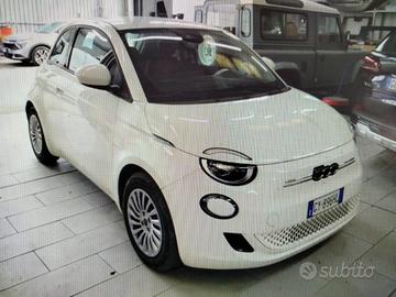 FIAT 500e Berlina 190km