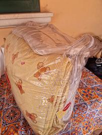 piumone e lenzuola varie per maschi e femmine 