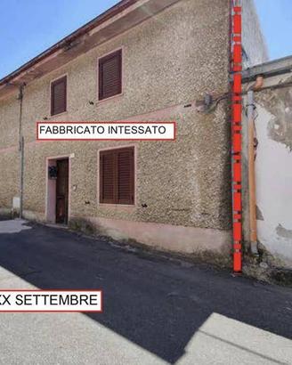 Immobile in asta di 238 m² con più di 5 locali e b
