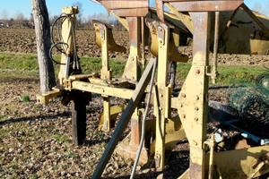 Aratro bivonere voltaorecchio