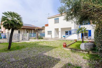 Rif. v238 villa bifamiliare a pratoranieri
