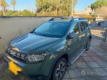 Dacia Duster GPL 4x2 journey up