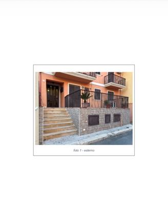 Appartamento con posto auto e veranda