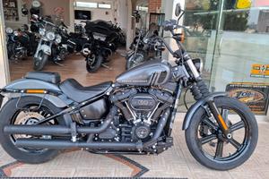 Harley Davidson Softail Street Bob 114